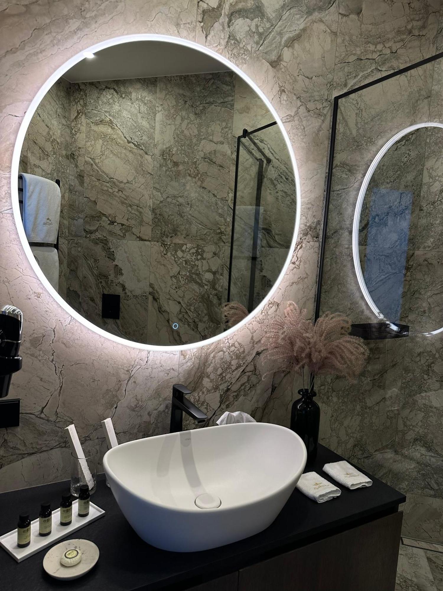 Boutique Hotel Light House Jūrkalne Екстериор снимка